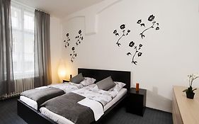 Hostel Opletalova